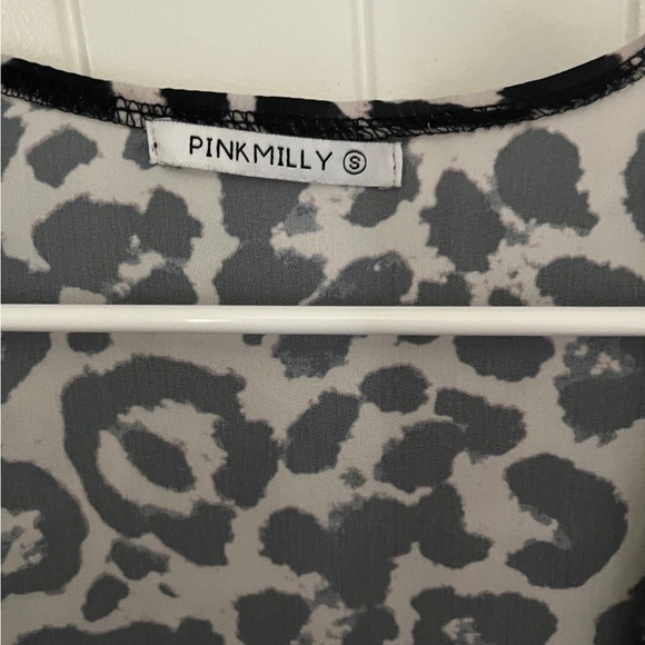 Pink Milly Leopard Cheetah Print
Pool Coverup - Picture 4 of 7